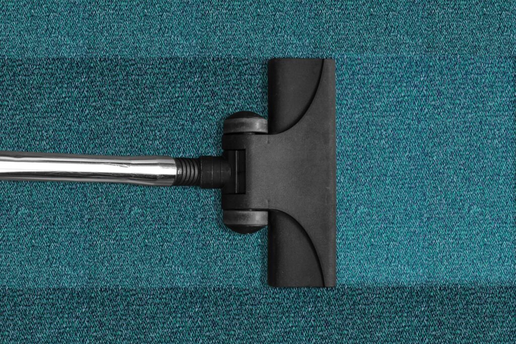 Starting a cleaning business with a vacuum cleaner